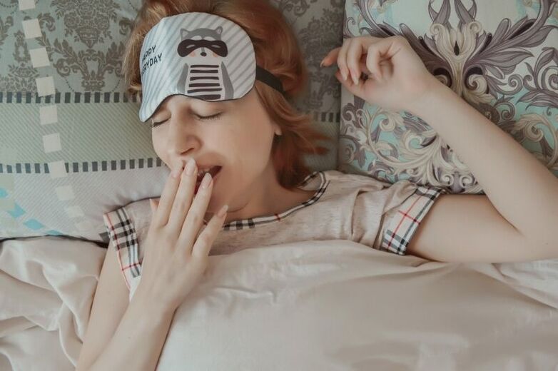 Umor i poremećaji spavanja-simptomi keto-gripa